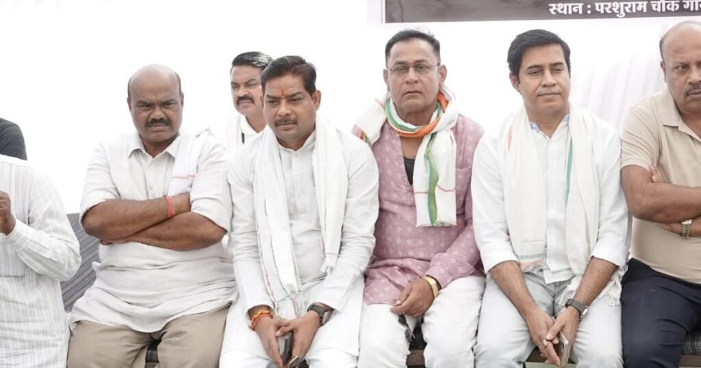 रेलवे की अनदेखी अब नहीं होगी बर्दाश्त- जांजगीर की जनता ने कहा धन्यवाद विधायक व्यास जी- 6 मार्च को जिला मुख्यालय में हुआ रेलवे मांगों को लेकर ऐतिहासिक चक्का जाम एवं नगर बंद का आंदोलन, नजर आया शहर की जनता का गुस्सा, आंदोलन को लेकर जबरदस्त जुनून kshititech