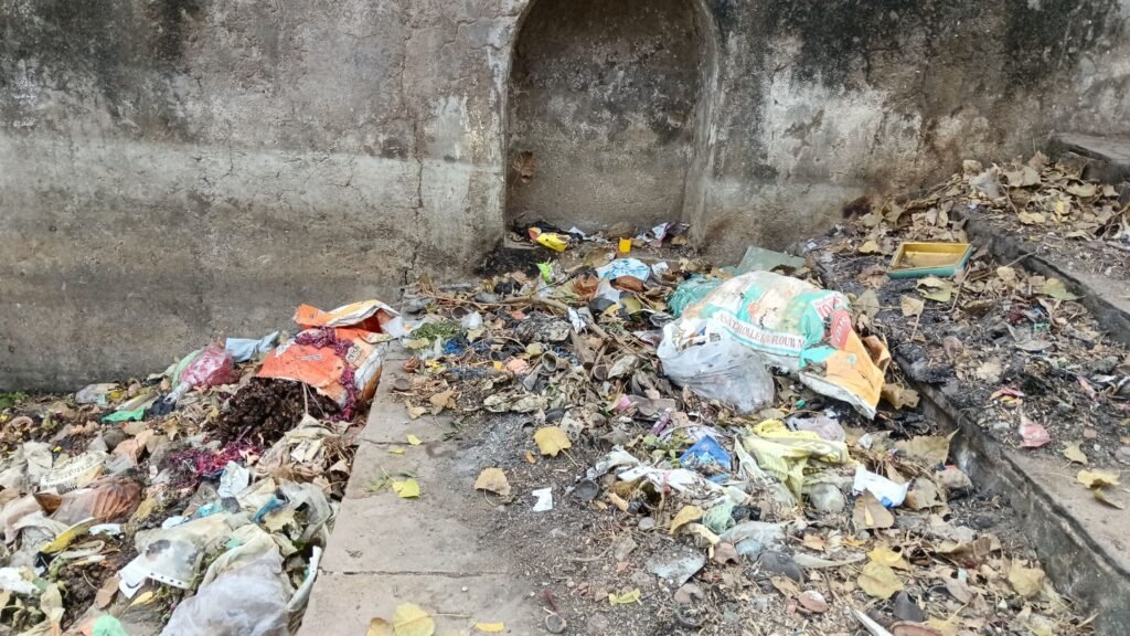 शक्ति शहर में आस्था विसर्जन सामग्री कुंड का हो निर्माण- नगर पालिका अध्यक्ष जी से अपील, शहर के प्रमुख तालाबो में धार्मिक आस्था सामग्रियों का विसर्जन हो पूर्णता बंद,धार्मिक आस्था की सामग्रियों से पटे पड़े हैं शहर के प्रमुख तालाब शक्ति शहर में आस्था विसर्जन सामग्री कुंड का हो निर्माण- नगर पालिका अध्यक्ष जी से अपील, शहर के प्रमुख तालाबो में धार्मिक आस्था सामग्रियों का विसर्जन हो पूर्णता बंद,धार्मिक आस्था की सामग्रियों से पटे पड़े हैं शहर के प्रमुख तालाब kshititech