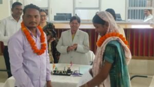 कृष्ण- सुदामा की मित्रता का हवाला देकर चेक बाउंस मामले का हुआ निराकरण. 14 मार्च को हुई नेशनल लोग अदालत में हजारों मामलों का हुआ त्वरित निराकरण.करोड़ों रुपए के अवार्ड पारित पति-पत्नी मतभेद भूलाकर एक साथ रहने को हुए राजी kshititech