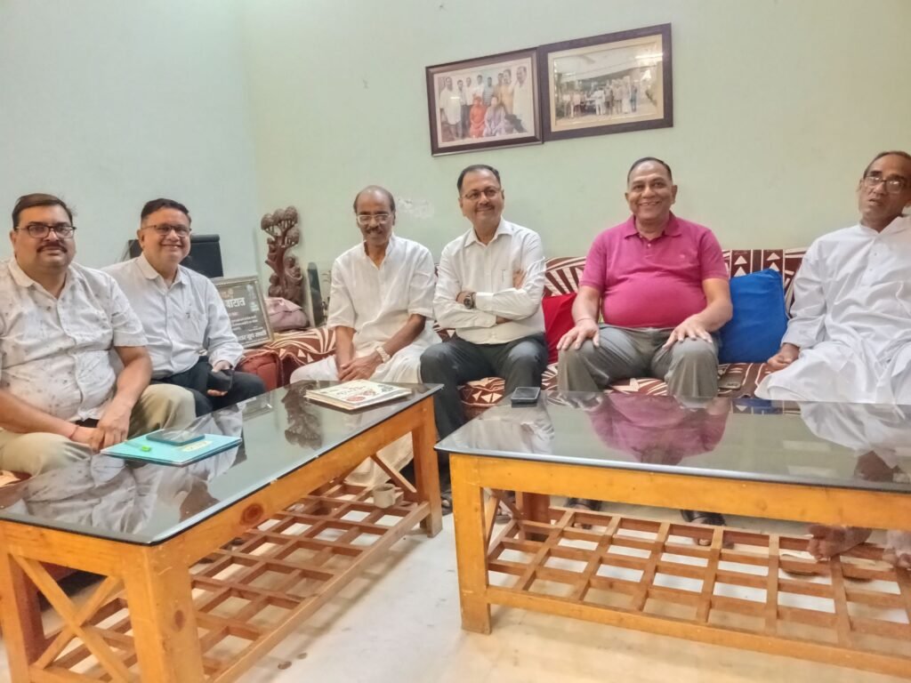 शक्ति में अग्र बायोडाटा सेंटर संचालन समिति की 18 मार्च को बैठक संपन्न. अग्रवाल सभा शक्ति के मार्गदर्शन में स्थापित किया गया है बायोडाटा सेंटर. 29 मार्च को होगा विधिवत शुभारंभ. बायोडाटा सेंटर का बेहतर लाभ समाज बंधुओ को देने बनी कार्य योजना kshititech