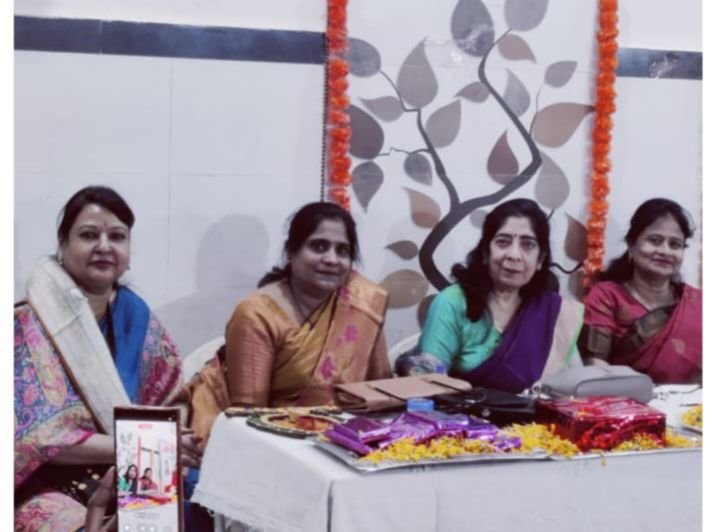 गणगौर उत्सव एवं हिंदू नव वर्ष अभिनंदन समारोह का हुआ आयोजन। संभागीय अग्रवाल महिला समिति की अध्यक्ष उमा बंसल के नेतृत्व में कोरबा में आयोजित था कार्यक्रम. महिलाओं के बीच विभिन्न प्रतिस्पर्धाओं का&nbsp; भी हुआ आयोजन kshititech