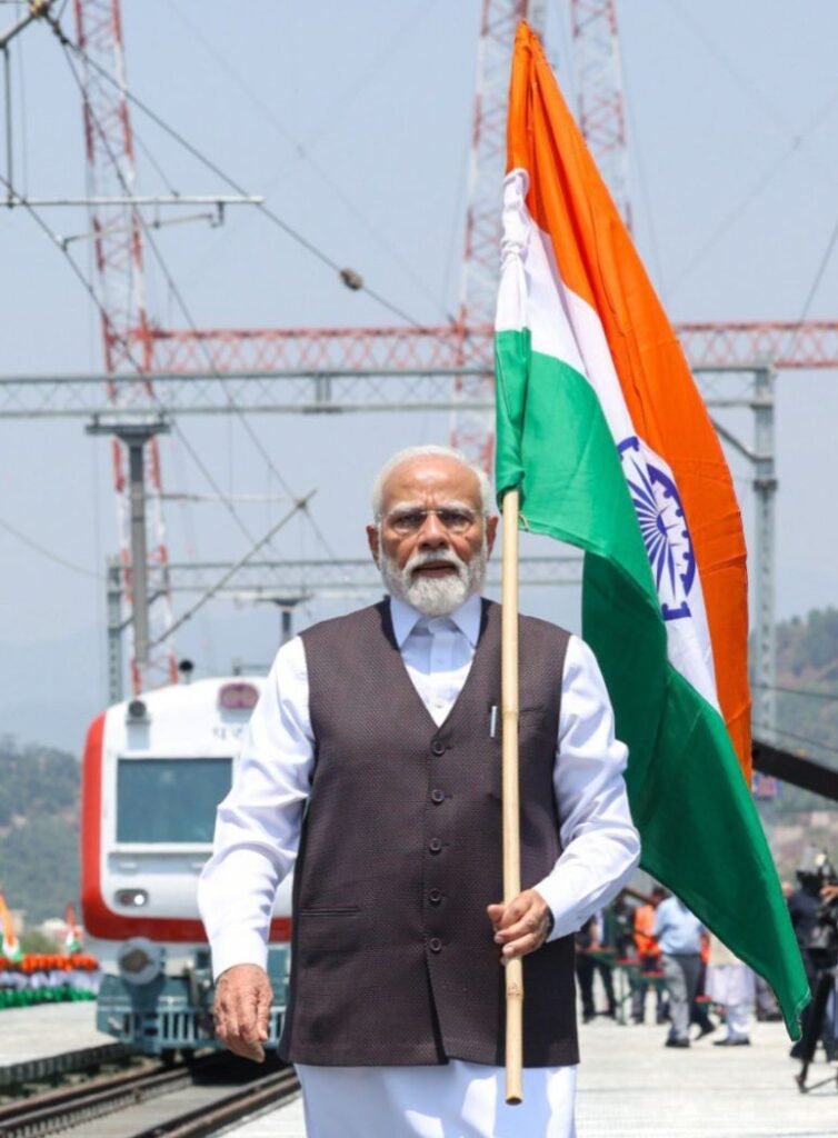 दुनिया के सबसे ताकतवर प्रधानमंत्री नरेंद्र मोदी की राष्ट्र सेवा के 8931 दिन. मोदी जी की कार्य कुशलता को पूरी दुनिया कर रही सलाम. सबका विश्वास. सबका प्रयास। देश की 140 करोड़ जनता की सामूहिक शक्ति का प्रतीक बना है यह नारा kshititech