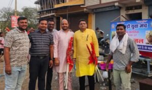 जल सेवा-मारवाड़ी युवा मंच खरसिया की चलित शीतल जल सेवा का 24 मार्च को मंच के संरक्षक गिरधर गुप्ता की उपस्थिति में हुआ शुभारंभ। श्री श्याम मंदिर परिसर में आयोजित था कार्यक्रम. मंच की खरसिया शाखा ने पेयजल सेवा को लेकर राष्ट्रीय स्तर पर बनाई है अपनी पहचान kshititech