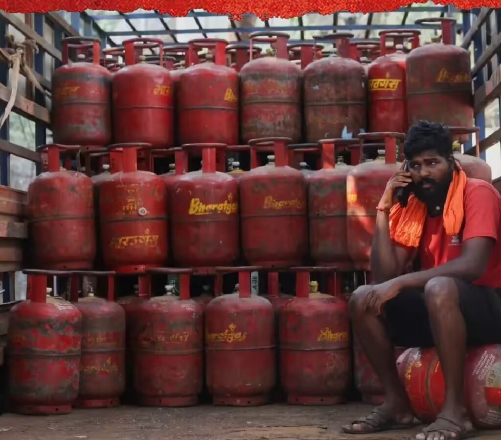 एलपीजी गैस की किल्लत के बीच इंडियन ऑयल कॉरपोरेशन ने लिया बड़ा निर्णय. गैस बुकिंग को लेकर बड़ा बदलाव kshititech