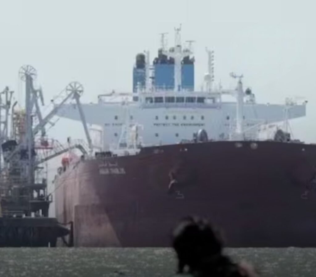 काम कर रही है मोदी जी की कुशल रणनीति-खाड़ी देशों में लड़ाई के चलते भारत के फंसे 20 जहाजो के भारत आने का रास्ता होगा क्लियर .ईरान ने दिए संकेत. अमेरिका और इजराइल पर जहाजो की रोक रहेगी जारी. भारत के प्रति सकारात्मक रूख है ईरान का kshititech