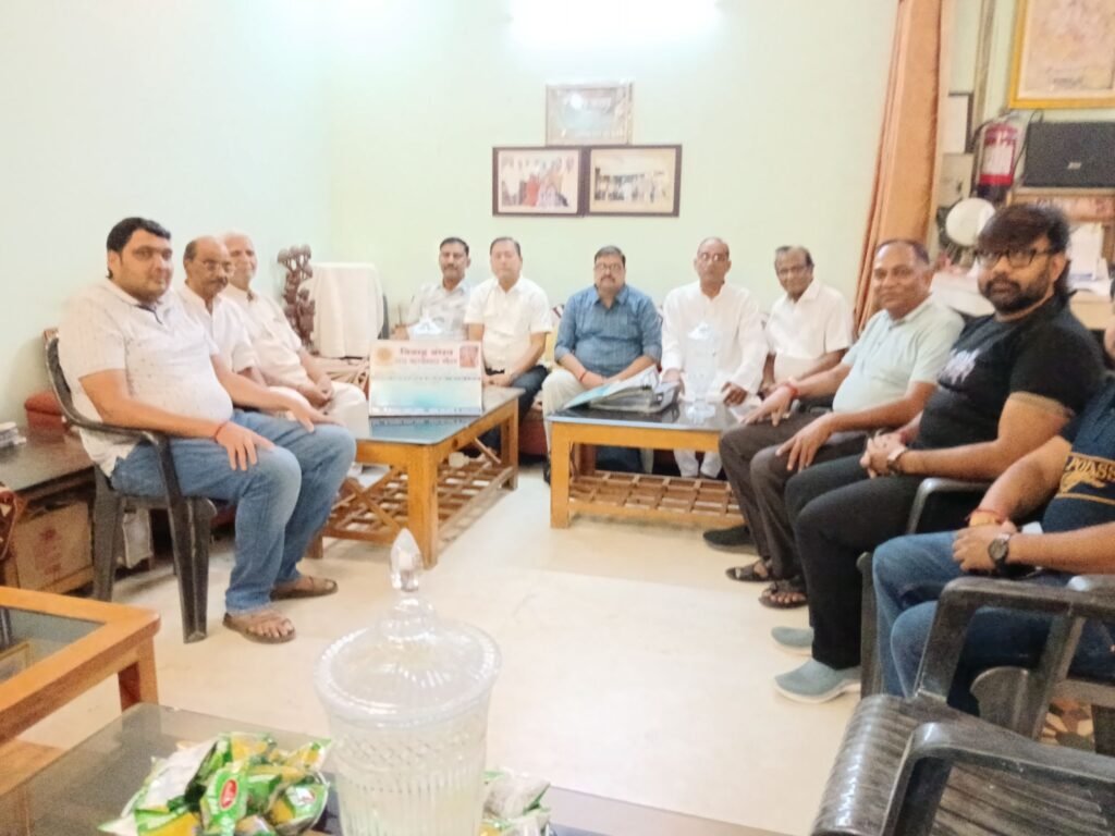 29 मार्च से निशुल्क बायोडाटा सेंटर-शक्ति में विवाह बंधन अग्र बायोडाटा सेंटर का हुआ शुभारंभ. महीने के दूसरे एवं चौथे रविवार को अग्रवाल समाज के लिए संचालित होगा बायोडाटा सेंटर विवाह बंधन ग्रुप का भी हुआ शुभारंभ अग्रवाल सभा शक्ति द्वारा संचालित होगा अग्र बायोडाटा सेंटर kshititech