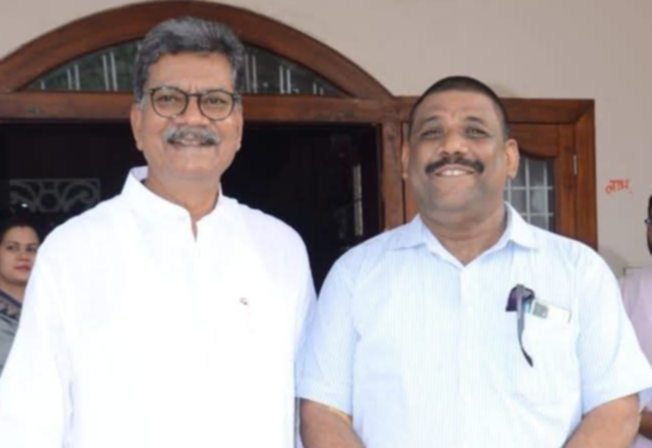 शक्ति के विधायक चरणदास महंत की पहल पर विधानसभा क्षेत्र में होंगे करोड़ों रुपए के नए विकास कार्य. क्षेत्र की जनता ने किया महंत जी का धन्यवाद. महंत जी के जिला कलेक्ट्रेट कार्यालय के प्रतिनिधि एडवोकेट गिरधर जायसवाल ने दी जानकारी. 7 सालों से शक्ति क्षेत्र लगातार विकास के मामले में है अग्रसर kshititech