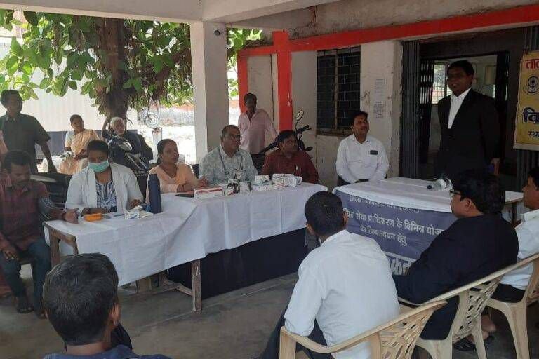 शक्ति जिले में महंगे दामों पर खाद बेचने वाले विक्रेताओं पर लगातार दूसरे दिन भी जारी रही कार्रवाई. प्रशासन सख्त. कलेक्टर तोपनो एवं उपसंचालक कृषि प्रधान के निर्देशन में विभाग सक्रिय। महतारी वंदन से गीता बनी आत्मनिर्भर. तार मिस्त्री हेतु युवाओं को मिलेगा खुद का रोजगार. जिले में निशुल्क स्वास्थ्य जांच शिविरों का हुआ सफल आयोजन शक्ति जिले में महंगे दामों पर खाद बेचने वाले विक्रेताओं पर लगातार दूसरे दिन भी जारी रही कार्रवाई. प्रशासन सख्त. कलेक्टर तोपनो एवं उपसंचालक कृषि प्रधान के निर्देशन में विभाग सक्रिय। महतारी वंदन से गीता बनी आत्मनिर्भर. तार मिस्त्री हेतु युवाओं को मिलेगा खुद का रोजगार. जिले में निशुल्क स्वास्थ्य जांच शिविरों का हुआ सफल आयोजन kshititech