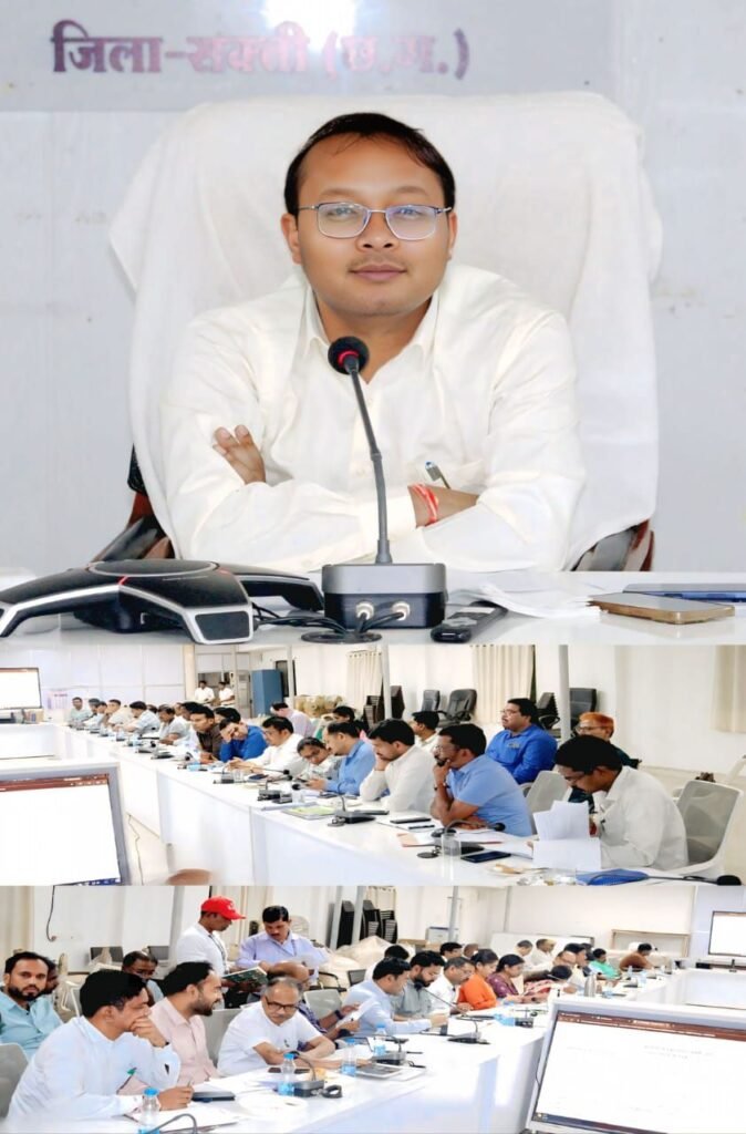 मिशन पेयजल- कलेक्टर तोपनो साहब ने टीएल की मीटिंग में अधिकारियों को दिए निर्देश- सुनिश्चित करें पानी की उपलब्धता. पानी के दुरुपयोग न करने को लेकर भी करें लोगों को जागरूक. जन दर्शन में समस्याएं सुनी तोपनो साहब ने kshititech