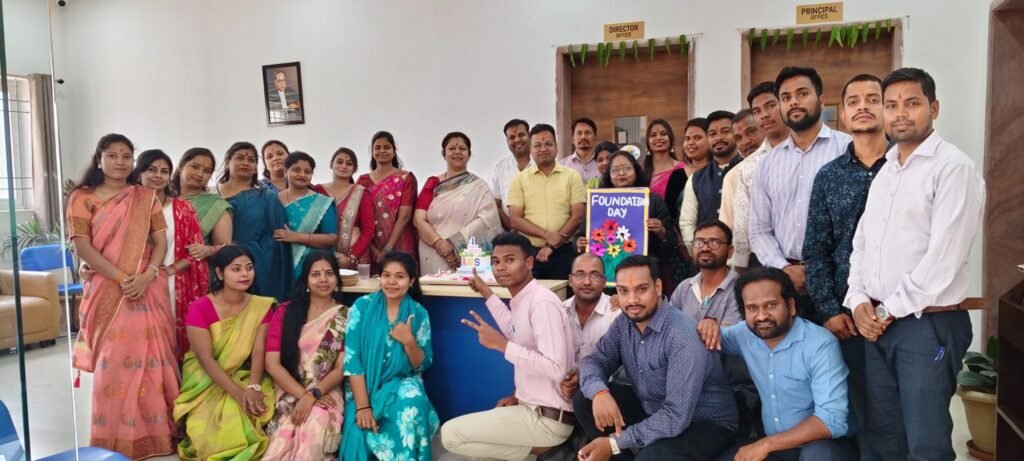 8 अप्रैल को बाराद्वार के प्रतिष्ठित सीबीएसई एशियन वर्ल्ड स्कूल में हुआ फाऊंडेशन डे का भव्य आयोजन. विद्यार्थियों ने भी दी सुंदर प्रस्तुति. विद्यालय के बच्चों ने वृक्षारोपण का भी किया महती कार्य kshititech