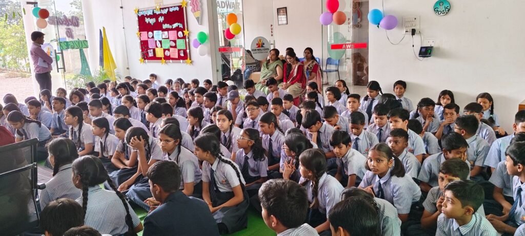 8 अप्रैल को बाराद्वार के प्रतिष्ठित सीबीएसई एशियन वर्ल्ड स्कूल में हुआ फाऊंडेशन डे का भव्य आयोजन. विद्यार्थियों ने भी दी सुंदर प्रस्तुति. विद्यालय के बच्चों ने वृक्षारोपण का भी किया महती कार्य kshititech