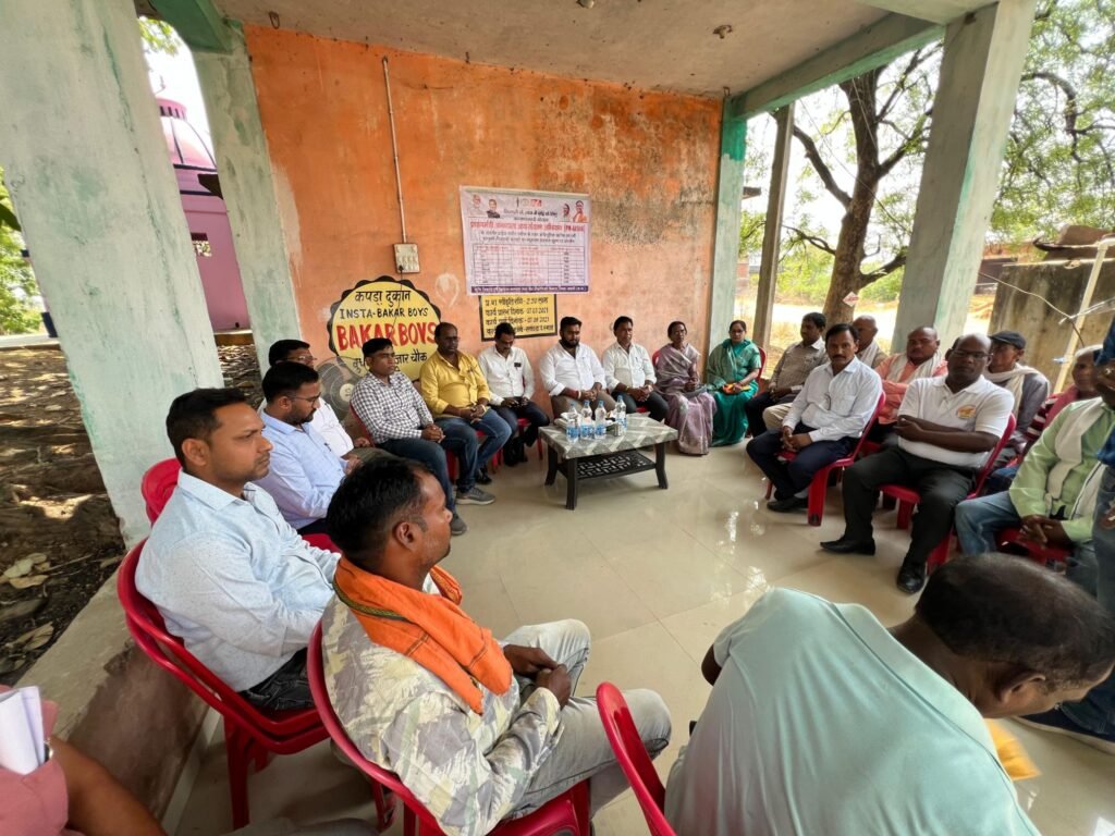 कृषि विभाग शक्ति के अधिकारियों के मौजूदगी में 13 अप्रैल को रग़जा समिति में हुआ प्रधानमंत्री आय संरक्षण अभियान के तहत दलहन तिलहन फसलों की खरीदी का शुभारंभ. क्षेत्रीय जनप्रतिनिधि भी रहे मौजूद kshititech