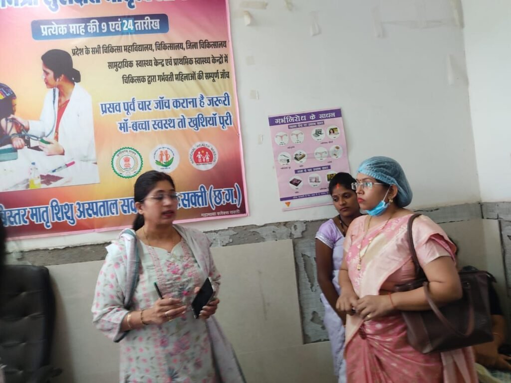 स्वास्थ्य केदो की व्यवस्थाओं को बेहतर बनाने सीएमएचओ डॉक्टर पूजा अग्रवाल ने किया अस्पतालों का निरीक्षण. उपस्थित चिकित्सा अधिकारियों को जन सुविधाओं एवं प्रशासनिक व्यवस्थाओं को लेकर दिए आवश्यक निर्देश. भीषण गर्मी को देखते हुए आपातकालीन स्वास्थ्य सुविधाओं को भी दुरुस्त रखने संबंधी दिए गए निर्देश kshititech