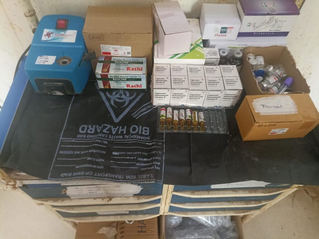 शक्ति के मातृ एवं शिशु चिकित्सालय में साफ सफाई व्यवस्था सहित मरीजों को दी जा रही बेहतर चिकित्सा सुविधाये. सीएमएचओ मैडम के निर्देशन में बीएमओ डॉक्टर अर्जुन सोनवानी है सजग. अस्पताल में डायलिसिस एवं स्त्री रोग विशेषज्ञ की भी मिल रही बेहतर सुविधाएं kshititech