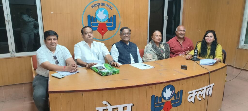 3 मई को राजधानी रायपुर में अग्रवाल समाज द्वारा 51 सनातन धर्म की बेटियों का किया जाएगा सामूहिक विवाह कार्यक्रम. 21 अप्रैल को प्रेस क्लब रायपुर में आयोजित पत्रकार वार्ता में संगठन के प्रदेश अध्यक्ष डॉ अशोक सियाराम अग्रवाल ने दी जानकारी. श्री राम मंदिर के वाल्मीकि हाल में आयोजित है कार्यक्रम kshititech