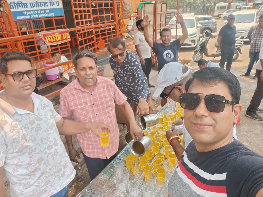 श्री श्याम हनुमान कीर्तन समिति ने एम्स के सामने किया ठंडा शरबत एवं पानी वितरण का कार्यक्रम. भीषण गर्मी को देखते हुए सेवा की बड़ी पहल kshititech