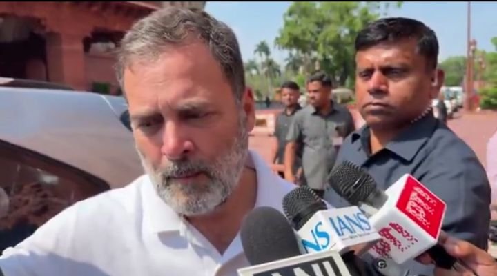 देश में आने वाला है वित्तीय भूकंप.केरल से राहुल गांधी ने क्यों किया ऐसा दावा. विधानसभा चुनाव की जनसभाओं को संबोधित कर रहे हैं राहुल गांधी kshititech