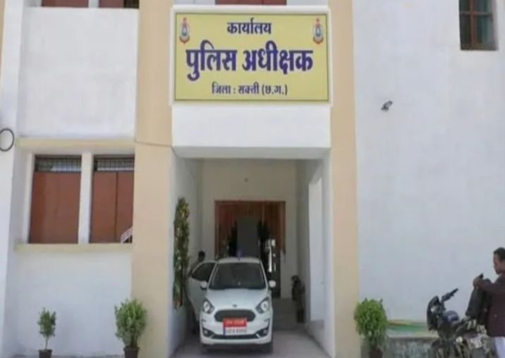 ब्रेकिंग न्यूज़-शक्ति जिले के चार थाना प्रभारियो(निरीक्षकों) के तबादले।पुलिस कप्तान प्रफुल्ल कुमार ठाकुर ने 3 अप्रैल को जारी किये आदेश। महतो संभालेंगे नगरदा थाना kshititech