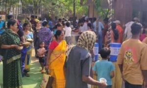 विद्युत मंडल कार्यालय परिवार शक्ति ने हनुमान जन्मोत्सव पर किया भव्य कार्यक्रम. शोभायात्रा.भंडारा प्रसाद के साथ ही भजन संध्या भी हुई संपन्न. शोभा यात्रा में बजरंगबली के जयकारों से गूंज उठा पूरा शहर kshititech