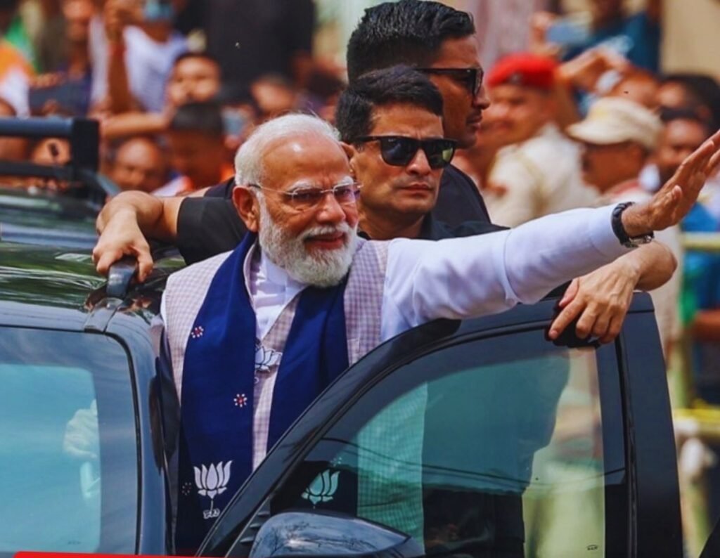 पीएम मोदी की हत्या की साजिश रचने वाला युवक गिरफ्तार. विदेशी एजेंसी से संपर्क में था युवक. साजिशकर्ता के साथ ही दो और लोग हुए गिरफ्तार पीएम मोदी की हत्या की साजिश रचने वाला युवक गिरफ्तार. विदेशी एजेंसी से संपर्क में था युवक. साजिशकर्ता के साथ ही दो और लोग हुए गिरफ्तार kshititech