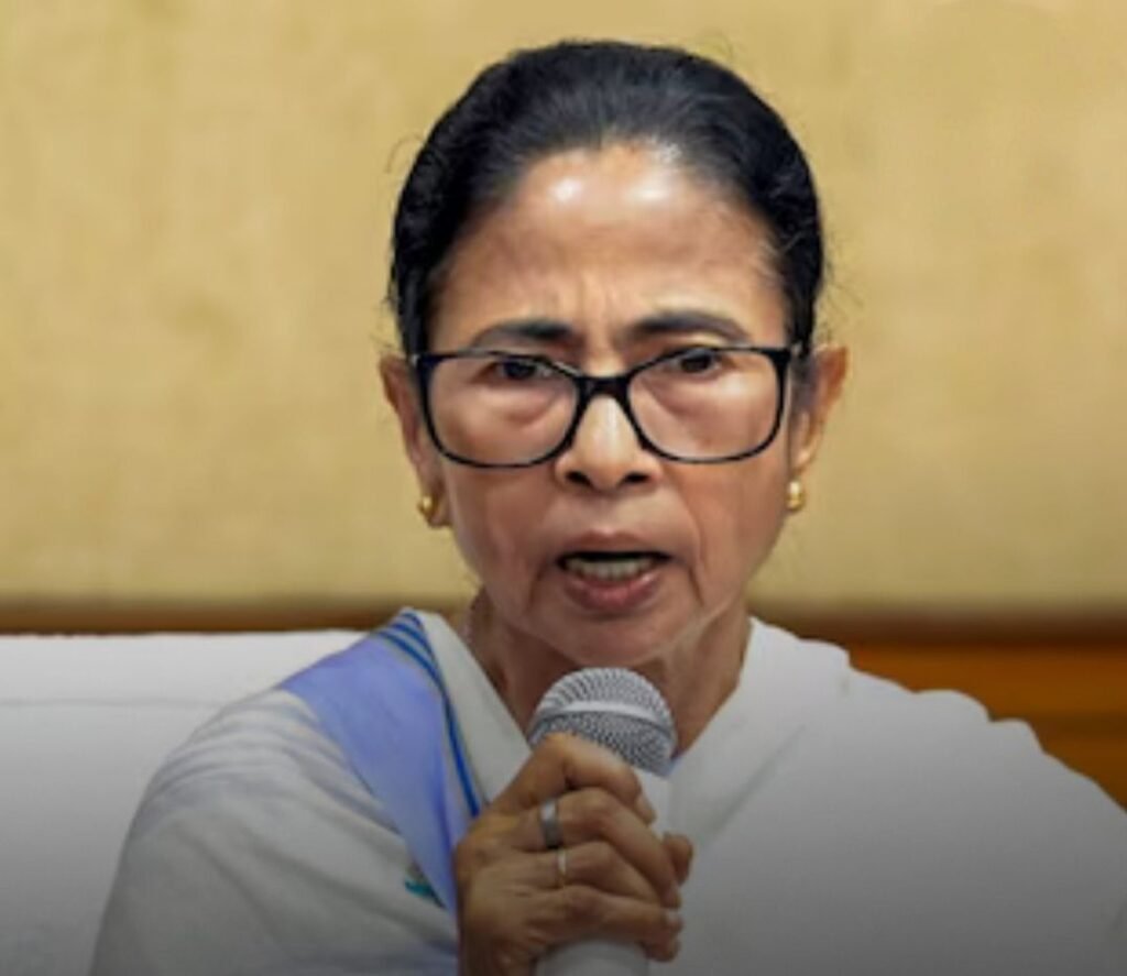 'SPG से झालमुड़ी बनवाकर नाटक रचा- ममता बनर्जी ने PM मोदी को घेरा . मोदी साहब की झाल मुड़ी पर चालू हुई राजनीति kshititech