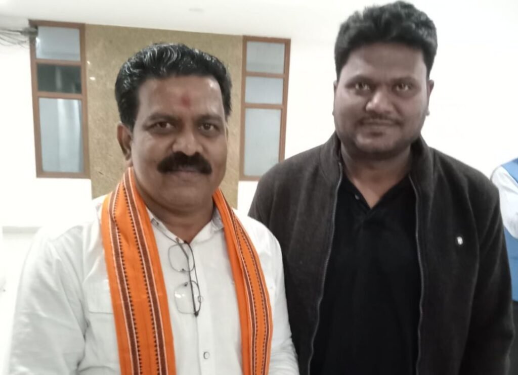 शक्ति के भाजपा नेता प्रतिष्ठित व्यवसायी आशीष गोयल को भाजपा की प्रदेश व्यापार प्रकोष्ठ कार्यकारिणी में किया गया शामिल. आशीष ने कहा- पूरी सजग़ता के साथ करूंगा जिम्मेदारियो का निर्वहन. भाजपा नगर मंडल शक्ति ने भी दी आशीष को बधाई kshititech