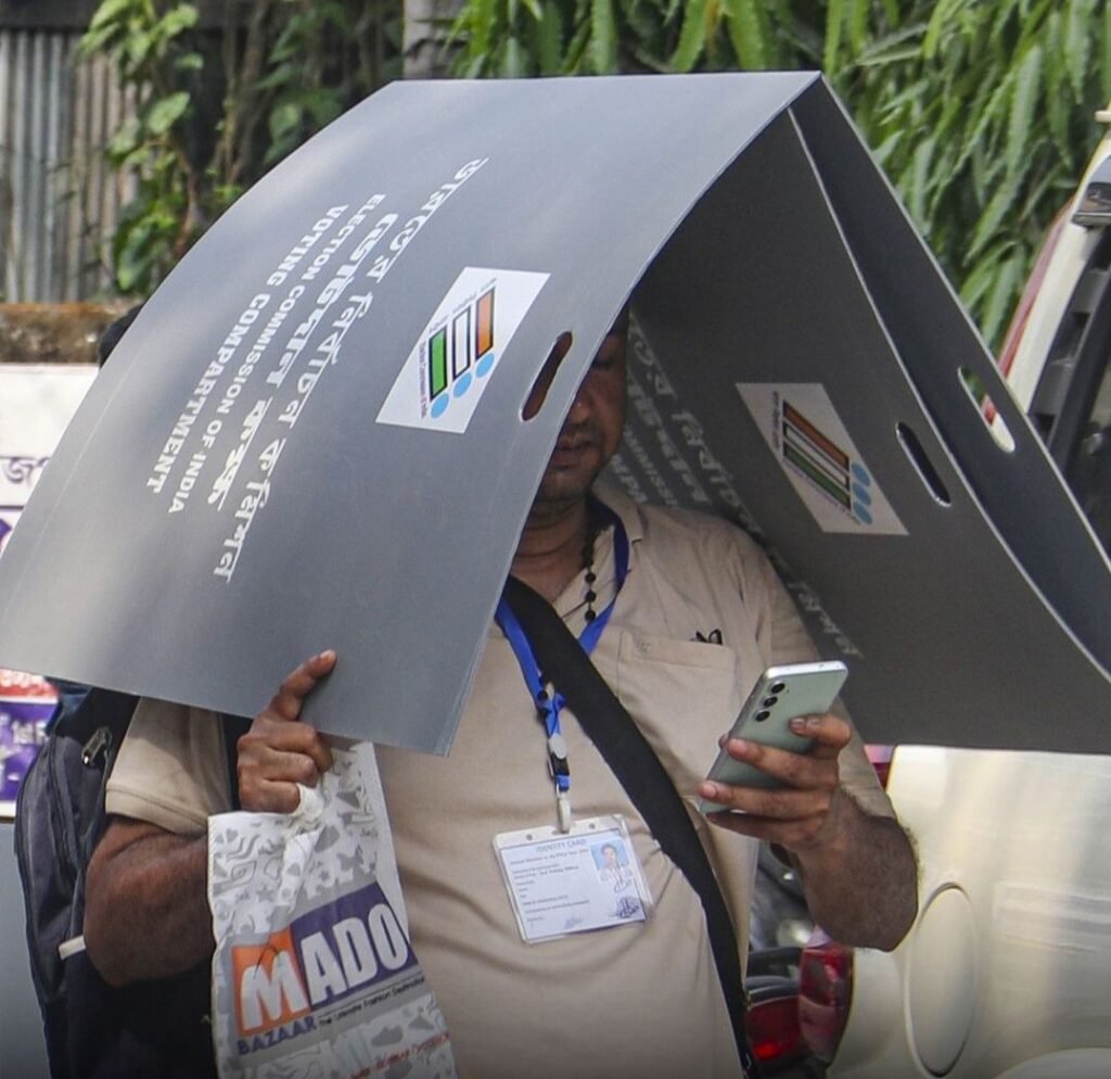 1 लाख बेरोजगारों को मिलेगी सरकारी नौकरी, बंगाल के युवाओं से अमित शाह का बड़ा वादा. 29 अप्रैल से शुरू हो जाएगा बंगाल से घुसपैठियों को भगाने का काम.बंगाल में कल 23 अप्रैल को होगी पहले चरण की वोटिंग. तमिलनाडु में भी होगा कल मतदान kshititech