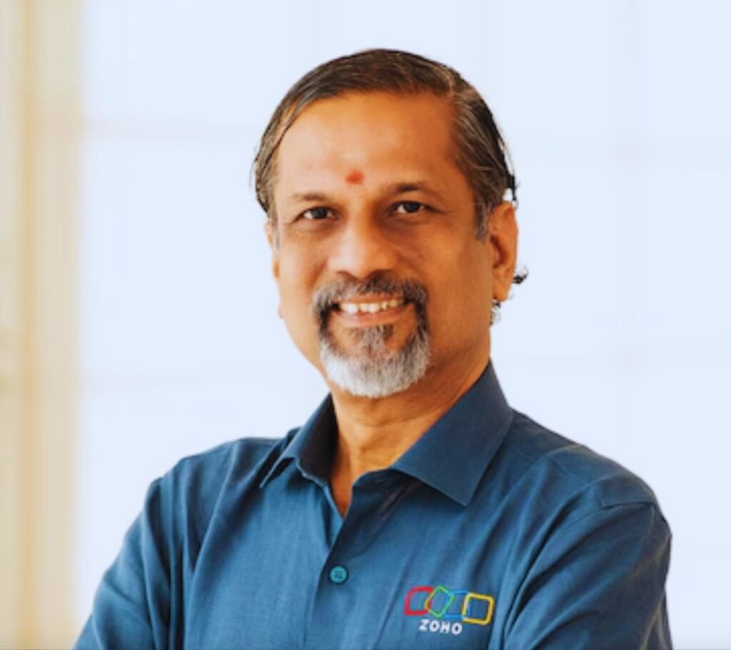 घर लौट आओ. भारत माता को आपकी प्रतिभा की जरूरत है.भारत की सबसे बड़ी सॉफ्टवेयर कंपनी के सह संस्थापक श्रीधर ने करी भारतीय पेशेवरों से अपील.भावुक हुए श्रीधर kshititech