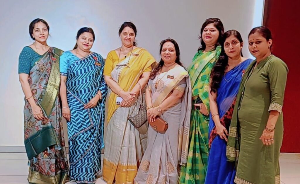 महिला सम्मेलन के संगठन को मजबूत बनाने लगातार प्रदेश का दौरा कर रही प्रांतीय अध्यक्ष उमा छपारिया. शिवरीनारायण एवं राहौद के दौरे में पहुंची उमा ने कहा- शाखा स्तर पर हम रचनात्मक कार्यों को दे गति. डिजिटल दक्ष कार्यक्रम की भी जानकारी दी उमा जी ने kshititech