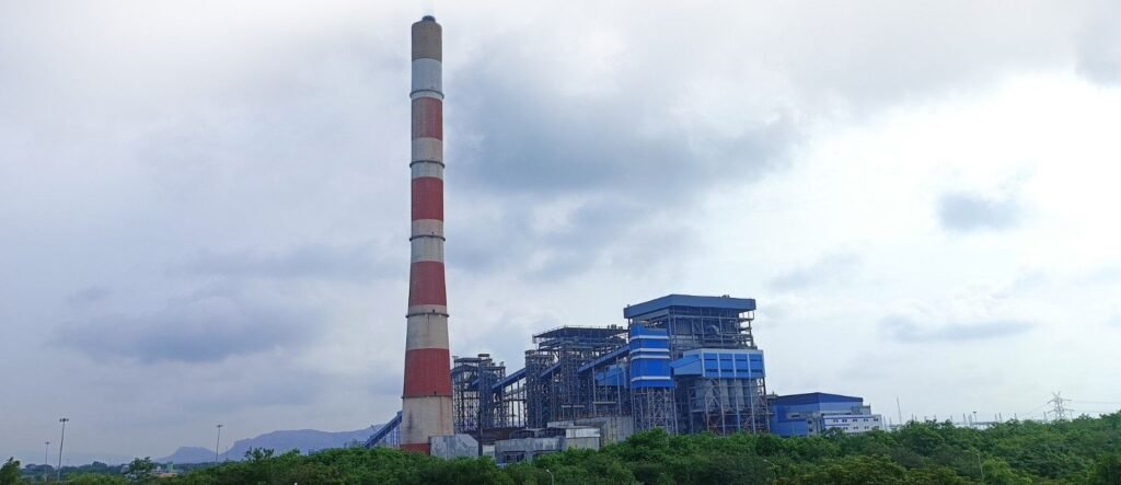 छत्तीसगढ़ की औद्योगिक प्रगति और निरंतर समृद्धि का प्रतीक वेदांता. वेदांता के बालको एल्युमिनियम प्लांट ने भी क्षेत्र की खुशहाली एवं समृद्धि में दिया अहम योगदान. राजधानी में वेदांता का बाल्को मेडिकल सेंटर कैंसर अस्पताल भी कैंसर मरीजों के लिए बन रहा एक वरदान. चेयरमैन अनिल अग्रवाल कहते हैं की ठान लो तो. सब कुछ पाना है संभव kshititech