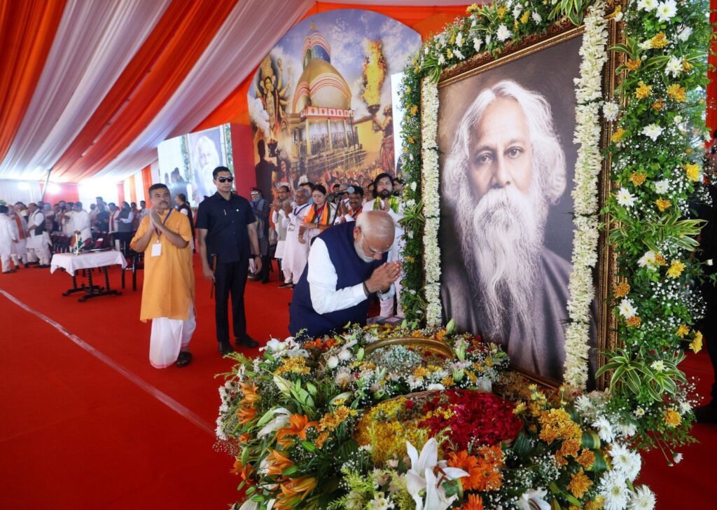 कहां मिलेगा ऐसा प्रधानमंत्री-शपथ ग्रहण मंच पर जनता के सामने दंडवत हुए PM मोदी, बोले- बंगाल की जन शक्ति को मेरा प्रणाम. मुखर्जी जी की भूमि पर खिला कमल. 9 मई भाजपा के लिए सबसे बड़ी खुशी का दिन. गुरु रवींद्रनाथ टैगोर जी को भी स्मरण किया मोदी जी ने कहां मिलेगा ऐसा प्रधानमंत्री-शपथ ग्रहण मंच पर जनता के सामने दंडवत हुए PM मोदी, बोले- बंगाल की जन शक्ति को मेरा प्रणाम. मुखर्जी जी की भूमि पर खिला कमल. 9 मई भाजपा के लिए सबसे बड़ी खुशी का दिन. गुरु रवींद्रनाथ टैगोर जी को भी स्मरण किया मोदी जी ने kshititech