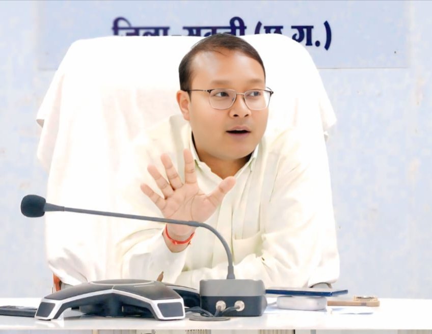 शक्ति के कलेक्टर ने अवैध खाद का भंडारण करने वाले दुकानदारों के खिलाफ सख्ती से कार्रवाई करने के लिए निर्देश. समय सीमा की बैठक को संबोधित कर रहे थे तोपनों साहब. जन समाधान शिविर के आवेदनों की भी करी समीक्षा. आम नागरिकों की सुनी जन दर्शन में समस्याएं. कलेक्टर साहब ने कहा- 10 जून तक फील्ड में तटस्थ रहे अधिकारी कर्मचारी शक्ति के कलेक्टर ने अवैध खाद का भंडारण करने वाले दुकानदारों के खिलाफ सख्ती से कार्रवाई करने के लिए निर्देश. समय सीमा की बैठक को संबोधित कर रहे थे तोपनों साहब. जन समाधान शिविर के आवेदनों की भी करी समीक्षा. आम नागरिकों की सुनी जन दर्शन में समस्याएं. कलेक्टर साहब ने कहा- 10 जून तक फील्ड में तटस्थ रहे अधिकारी कर्मचारी kshititech