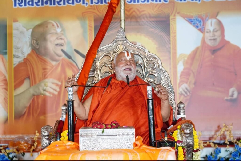 अवैध धर्मांतरण के शिकार 50 परिवारों की तेंदुआ धाम के राम मिलेंगे आश्रम में हुई घर वापसी. परम पूज्य स्वामी रामभद्राचार्य जी महाराज के सानिध्य में एवं घर वापसी के राष्ट्रीय प्रमुख प्रबल प्रताप सिंह जूदेव एवं छत्तीसगढ़ प्रमुख अंजू गबेल की उपस्थिति में हुआ कार्यक्रम. kshititech