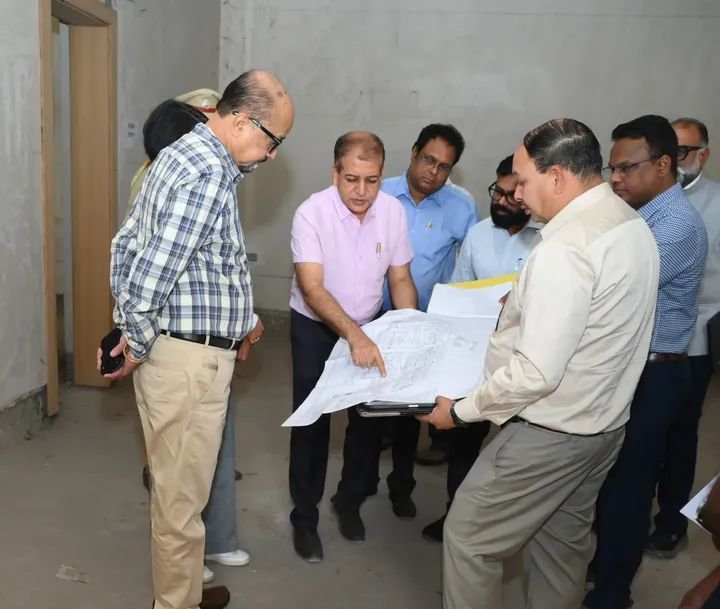 निर्माण की गुणवत्ता को लेकर सख्त छत्तीसगढ़ शासन-राज्यपाल रमन डेका ने किया सरकारी निर्माण कार्यों का निरीक्षण- अधिकारियों को दिए निर्देश. गुणवत्ता सुरक्षा एवं उपयोगिता का रखा जाए निर्माण कार्य में ध्यान kshititech