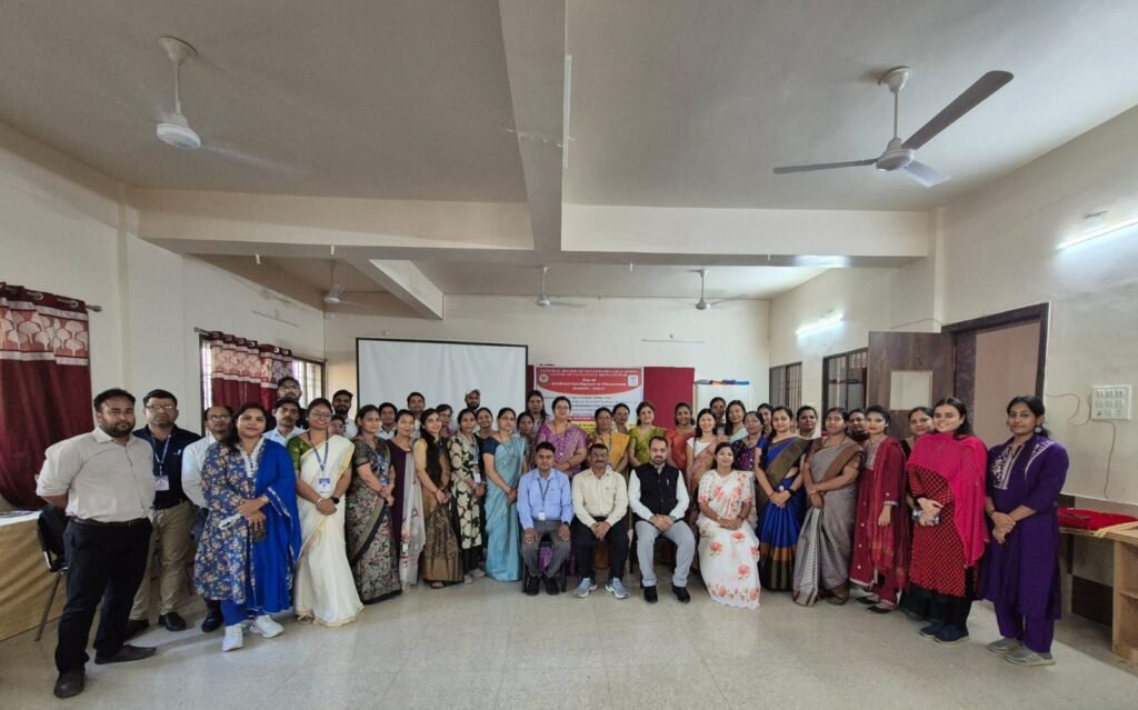 संस्कार पब्लिक स्कूल में 'नवाचारी शिक्षण और ए.आई.' पर कार्यशाला: शिक्षकों ने सीखे आधुनिक शिक्षा के गुर संस्कार पब्लिक स्कूल में 'नवाचारी शिक्षण और ए.आई.' पर कार्यशाला: शिक्षकों ने सीखे आधुनिक शिक्षा के गुर kshititech