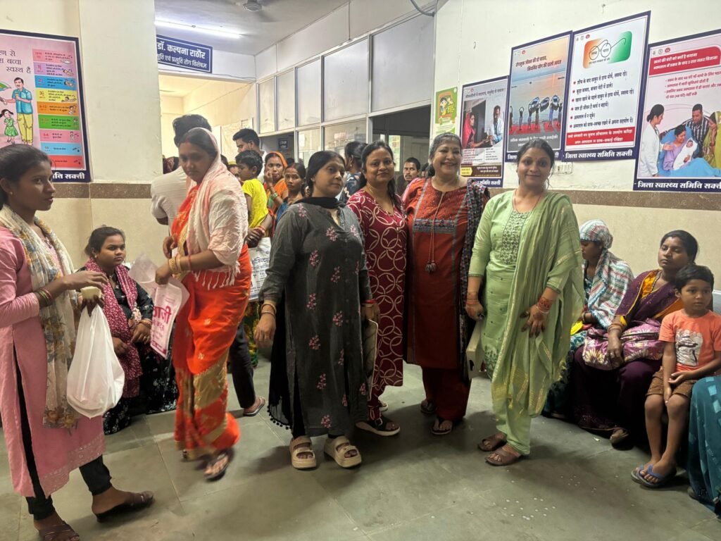 सेवा की अनूठी मिशाल-पोषण आहार का वितरण- शक्ति की अखिल भारतीय मारवाड़ी महिला समिति ने सरकारी अस्पताल में किया गर्भवती माताओ एवं नवजात शिशुओं को पोषण आहार का वितरण. शाखा अध्यक्ष सरोज अग्रवाल एवं पूर्व प्रांतीय अध्यक्ष उषा अग्रवाल के नेतृत्व में हुआ कार्यक्रम kshititech