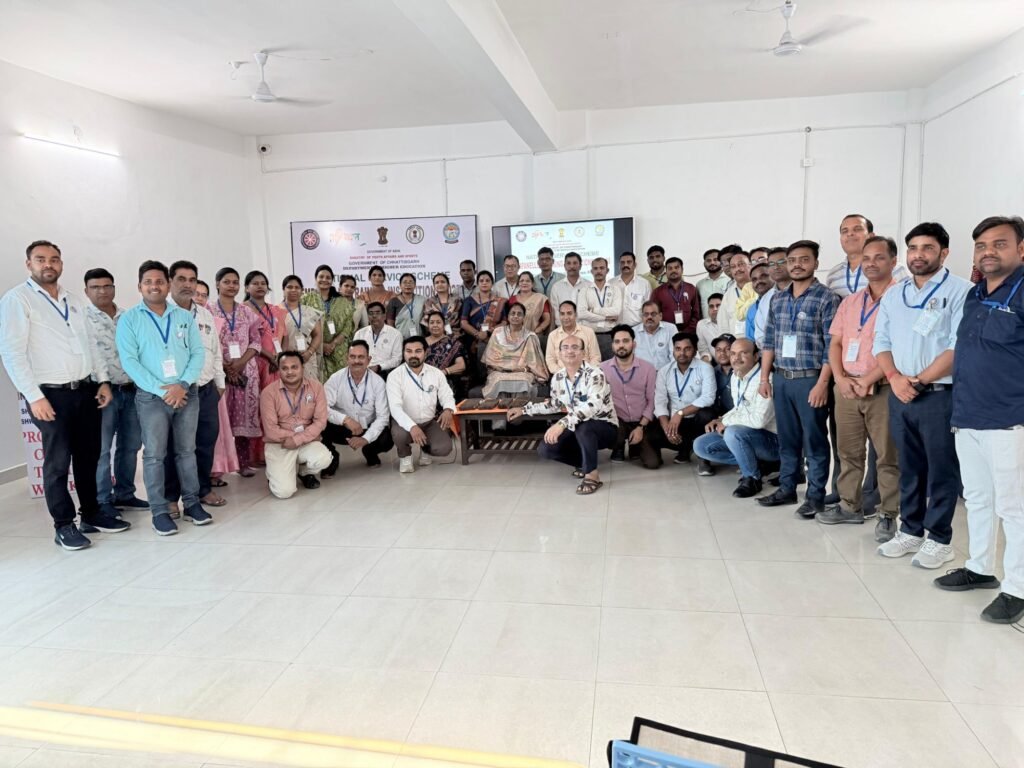 राष्ट्रीय सेवा योजना के कार्यक्रम अधिकारियों का 7 दिवसीय प्रशिक्षण संपन्न.06 से 12 मई तक रायगढ़ में आयोजित था कार्यक्रम kshititech