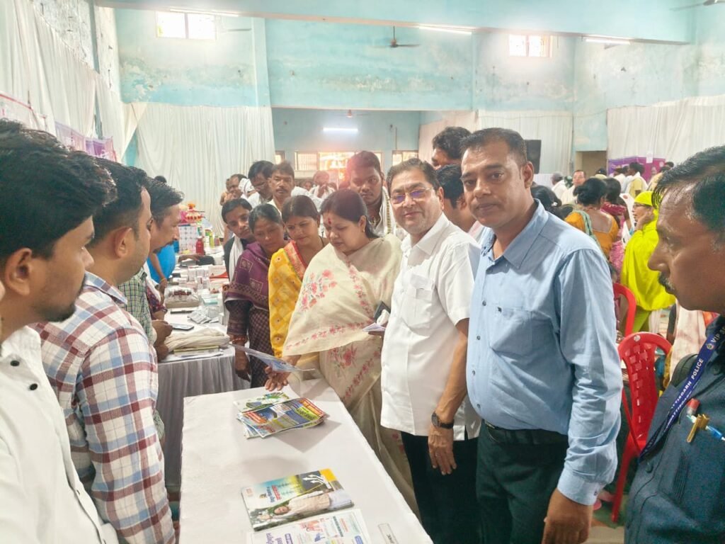 सुशासन तिहार 2026: नगर पालिका परिषद सक्ती में हुआ जनसमस्या समाधान शिविर का आयोजन.शासन की जनकल्याणकारी योजनाओं का लाभ सभी को मिले – सांसद श्रीमती कमलेश जांगड़े.स्वास्थ्य जांच, राशन कार्ड, आवास और आयुष्मान कार्ड से लाभान्वित हुए शहरवासी सुशासन तिहार 2026: नगर पालिका परिषद सक्ती में हुआ जनसमस्या समाधान शिविर का आयोजन.शासन की जनकल्याणकारी योजनाओं का लाभ सभी को मिले – सांसद श्रीमती कमलेश जांगड़े.स्वास्थ्य जांच, राशन कार्ड, आवास और आयुष्मान कार्ड से लाभान्वित हुए शहरवासी kshititech