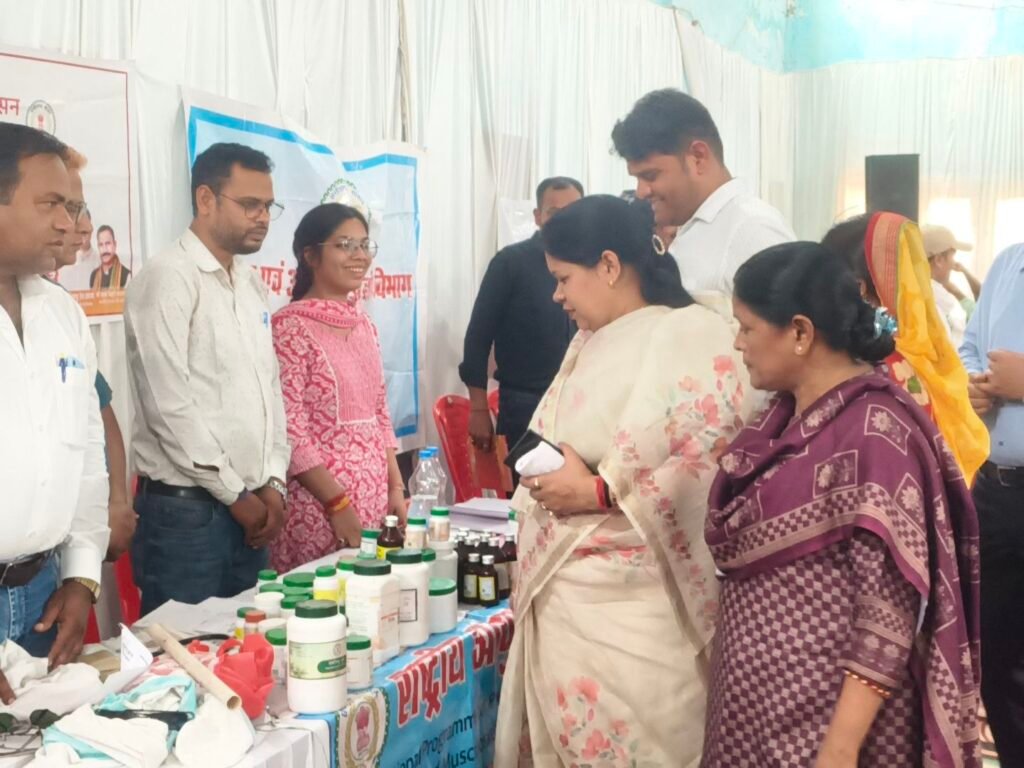 सुशासन तिहार 2026: नगर पालिका परिषद सक्ती में हुआ जनसमस्या समाधान शिविर का आयोजन.शासन की जनकल्याणकारी योजनाओं का लाभ सभी को मिले – सांसद श्रीमती कमलेश जांगड़े.स्वास्थ्य जांच, राशन कार्ड, आवास और आयुष्मान कार्ड से लाभान्वित हुए शहरवासी सुशासन तिहार 2026: नगर पालिका परिषद सक्ती में हुआ जनसमस्या समाधान शिविर का आयोजन.शासन की जनकल्याणकारी योजनाओं का लाभ सभी को मिले – सांसद श्रीमती कमलेश जांगड़े.स्वास्थ्य जांच, राशन कार्ड, आवास और आयुष्मान कार्ड से लाभान्वित हुए शहरवासी kshititech