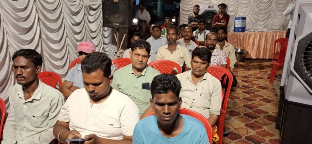 बिरला टायर बना किसानों की पहली पसंद शक्ति जिला मुख्यालय में 26 मई को आयोजित बिरला टायर के सम्मेलन में पहुंचे सैकड़ो कृषक. एस एन टायर ने किया था आयोजन. किसानों ने कहा- बिरला टायर सालों साल तक चलने वाला भरोसे का है उनका साथी. कंपनी के नए टायरों की भी हुई लॉन्चिंग. 35 सालों से बिरला टायर दुनिया के अनेकों देशो में है लोगों की पसंद बिरला टायर बना किसानों की पहली पसंद शक्ति जिला मुख्यालय में 26 मई को आयोजित बिरला टायर के सम्मेलन में पहुंचे सैकड़ो कृषक. एस एन टायर ने किया था आयोजन. किसानों ने कहा- बिरला टायर सालों साल तक चलने वाला भरोसे का है उनका साथी. कंपनी के नए टायरों की भी हुई लॉन्चिंग. 35 सालों से बिरला टायर दुनिया के अनेकों देशो में है लोगों की पसंद kshititech