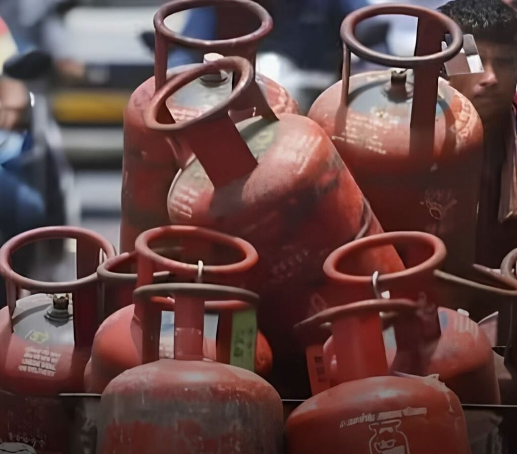 रुक सकती है आपकी सिलेंडर की डिलीवरी., अपने एलपीजी कनेक्शन को जारी रखने के लिए करें यह उपाय kshititech