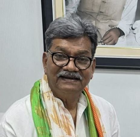 छत्तीसगढ़ प्रदेश महिला कांग्रेस की कार्यवाहक अध्यक्ष बनाई गई विधायक संगीता सिन्हा .नेता प्रतिपक्ष महंत ने दी बधाई. महंत जी ने कहा- नारी शक्ति को मिलेगी नई दिशा छत्तीसगढ़ प्रदेश महिला कांग्रेस की कार्यवाहक अध्यक्ष बनाई गई विधायक संगीता सिन्हा .नेता प्रतिपक्ष महंत ने दी बधाई. महंत जी ने कहा- नारी शक्ति को मिलेगी नई दिशा kshititech