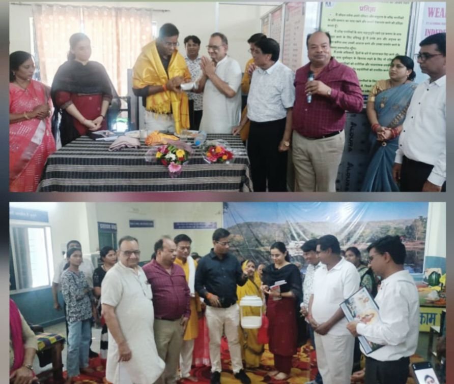 कलेक्टर के स्थानांतरण होने पर आशा निकेतन वृद्ध आश्रम में हुआ विदाई समारोह का आयोजन. शांति सेवा समिति के संस्थापक महेंद्र अग्रवाल ने कहा- जिले को सवारने में कलेक्टर साहब का रहा अहम योगदान kshititech