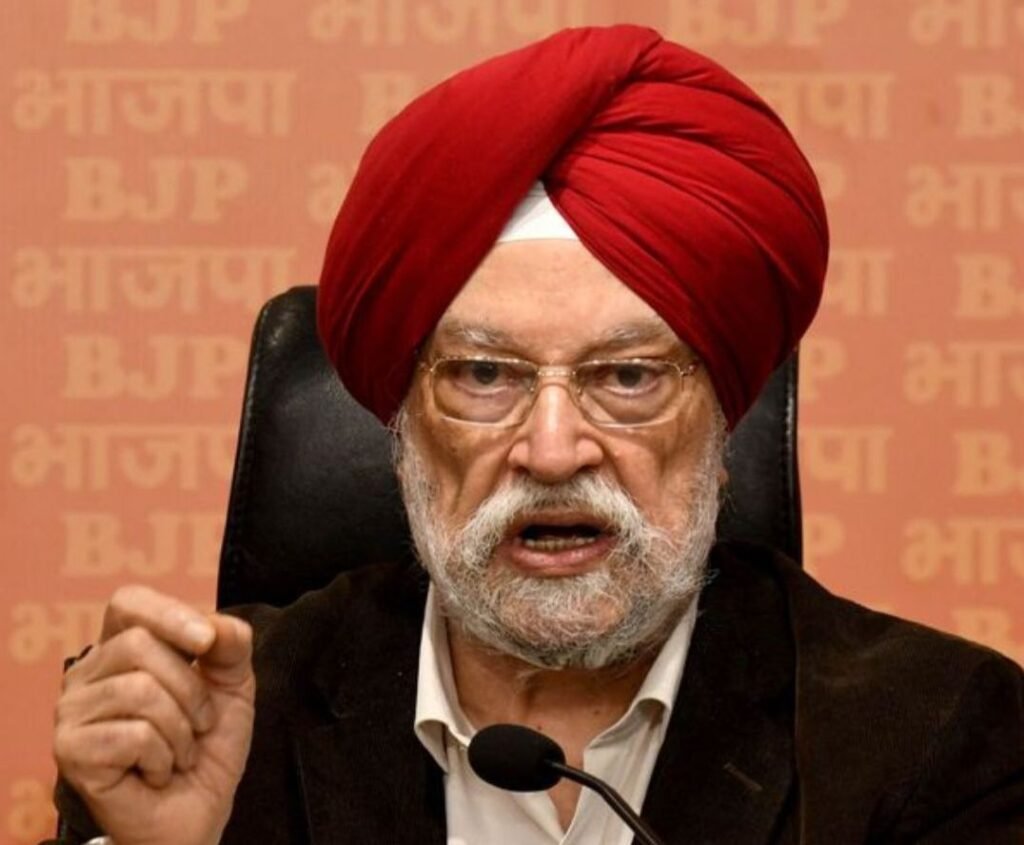 मोदी के पेट्रोलियम मंत्री ने कहीं बड़ी बात- कहा ₹1000 करोड़ का प्रतिदिन नुकसान झेल रही है पेट्रोलियम कंपनियां. 42 रुपए प्रति लीटर का डीजल में नुकसान kshititech