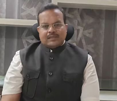 कुलपति पर लगे समाज को अपमानित करने के आरोप- छत्तीसगढ़ी दाऊ अग्रवाल समाज रायपुर इकाई की बैठक संपन्न. समाज ने किया इंदिरा गांधी कृषि विश्वविद्यालय के कुलपति के खिलाफ निंदा प्रस्ताव पारित kshititech