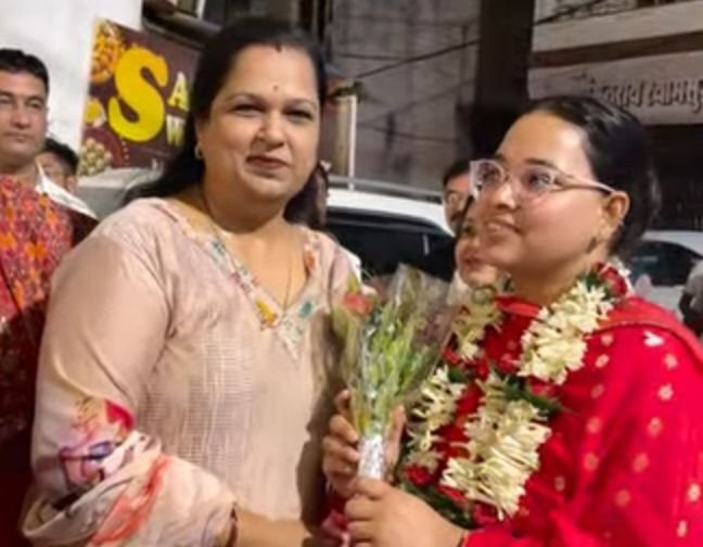 शक्ति में आज 19 मई से प्रारंभ होगा नानी बाई रो मायरो कार्यक्रम. वृंदावन निवासी दीदी राधा किशोरी जी के सानिध्य में श्याम रस धारा रोटी सेवा सनातन के सहायता आयोजित है कार्यक्रम. किशोरी जी के शक्ति आगमन पर सदस्यों ने किया उनका स्वागत kshititech