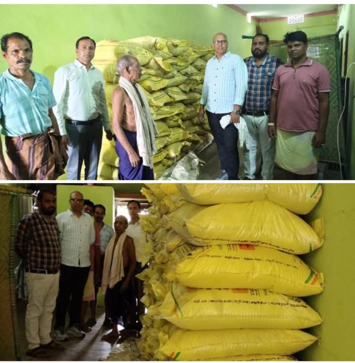 शक्ति जिले में अवैध खाद भंडारण पर हुई बड़ी कार्रवाई. डभरा क्षेत्र में कृषि विभाग ने 60 बोरी खाद किया जप्त.जिले के कलेक्टर अमृत विकास टोपनो के निर्देशन में कलाबाजारियों पर हो रही ताड़-बतोड़ कार्रवाई. कलेक्टर ने कहा- बख्शे नहीं जाएंगे कालाबाजारी करने वाले शक्ति जिले में अवैध खाद भंडारण पर हुई बड़ी कार्रवाई. डभरा क्षेत्र में कृषि विभाग ने 60 बोरी खाद किया जप्त.जिले के कलेक्टर अमृत विकास टोपनो के निर्देशन में कलाबाजारियों पर हो रही ताड़-बतोड़ कार्रवाई. कलेक्टर ने कहा- बख्शे नहीं जाएंगे कालाबाजारी करने वाले kshititech