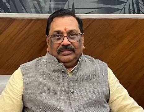 रायगढ़ के समाजसेवी संतोष अग्रवाल को मिली राष्ट्रीय उपाध्यक्ष की जिम्मेदारी- अखिल भारतीय अग्रवाल सम्मेलन के राष्ट्रीय अध्यक्ष ने 23 मई को किया संतोष जी का मनोयन. पूर्व में प्रदेश अध्यक्ष रह चुके हैं संतोष अग्रवाल. राष्ट्रीय अध्यक्ष बसंत कुमार मित्तल ने करी नियुक्ति kshititech