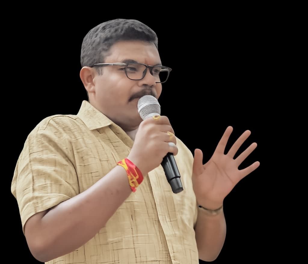नेता प्रतिपक्ष महंत का सनातन विरोधी चेहरा आया सामने-भाजपा शक्ति जिले के अध्यक्ष टिकेश्वर ग़बेल ने कहा-तुष्टीकरण की राजनीति में अंधे होकर नेता प्रतिपक्ष ने खोया मानसिक संतुलन, कांग्रेस का मूल चरित्र ही हिंदू और सनातन विरोधी. मामला राष्ट्रीय संत रामभद्राचार्य जी पर अमर्यादित टिप्पणियों का kshititech