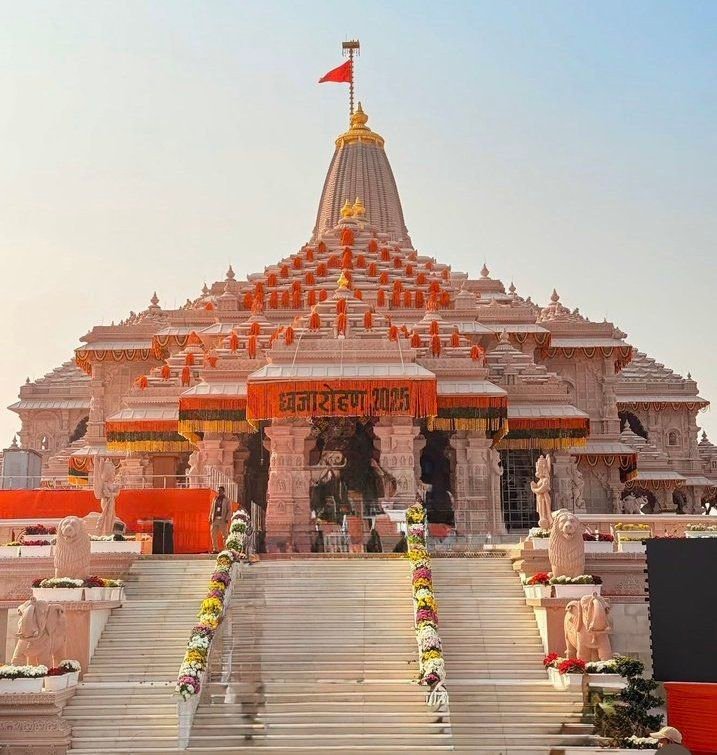 अयोध्या के रामलला में हर महीने आ रहा 5 करोड़ का चढ़ावा. 1940 करोड रुपए ट्रस्ट के बैंक खातों में है जमा. अटूट आस्था है राम भक्तों की अयोध्या के रामलला में हर महीने आ रहा 5 करोड़ का चढ़ावा. 1940 करोड रुपए ट्रस्ट के बैंक खातों में है जमा. अटूट आस्था है राम भक्तों की kshititech